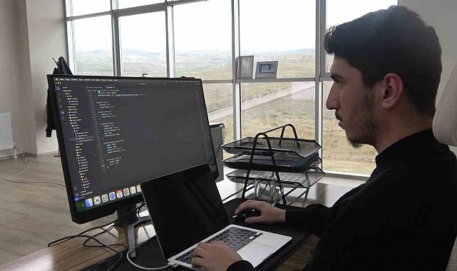 Genç girişimciler Teknokent'te hem öğreniyor hem üretiyor