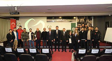 Giresun'da "Kur'an-ı Kerim'i Anlamak" eğitimi tamamlandı