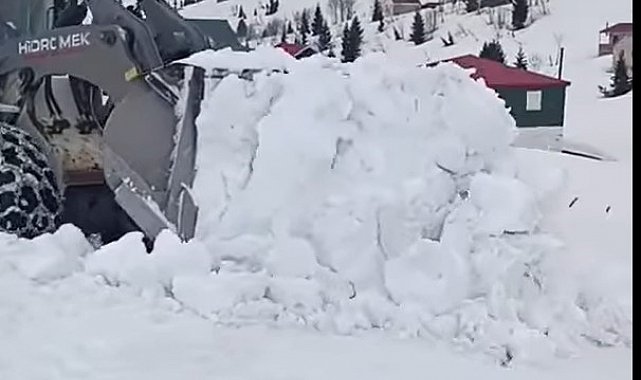 Giresun'da yayla yollarında karla mücadele devam ediyor