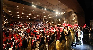 GKV'liler 'Bir Shakespeare Rüyası'nı sahneledi