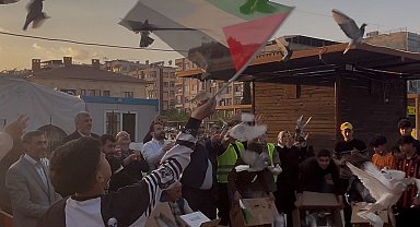 Güvercinler Filistin'in özgürlüğü için gökyüzüne bırakıldı