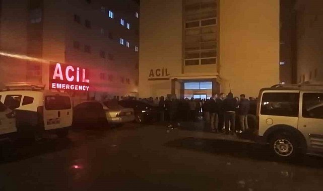 Hakkari'de gök gürültüsüyle yüksekten düşen 2 kişi yaralandı