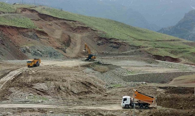Hakkari'de ikinci futbol stadı için çalışmalar başladı