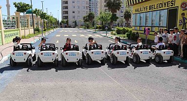 Haliliye'de minikler hem sürücü oldu hem kuralları öğrendi