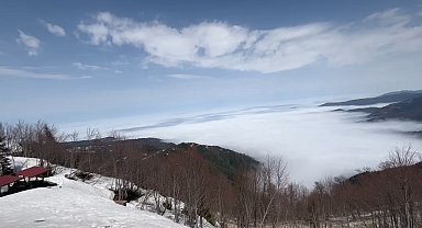 Handüzü Yaylası'nda sis denizi görenleri mest etti