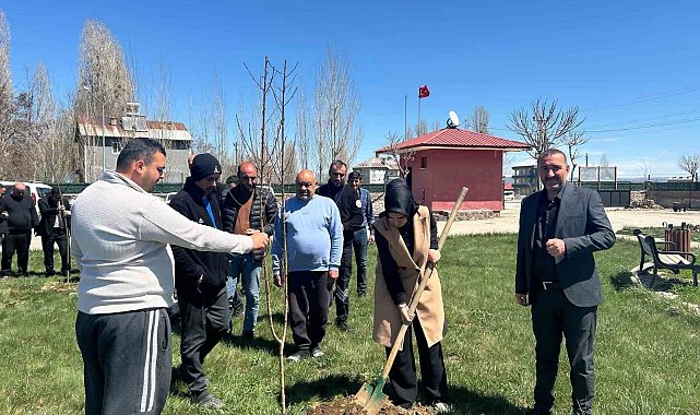 Hasköy'de fidan dikimi etkinliği gerçekleştirildi