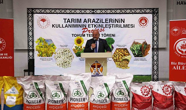 Havza'da 350 çiftçiye yüzde 70 hibeli ayçiçeği tohumu desteği