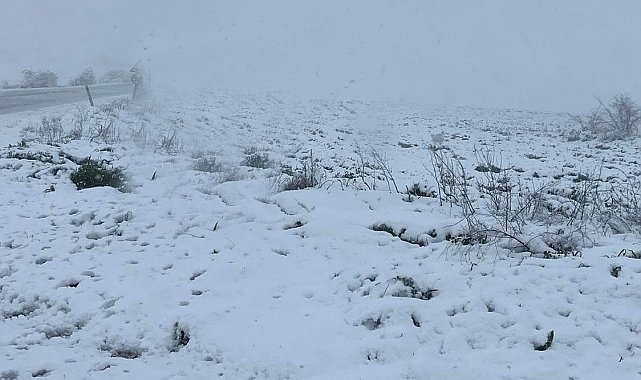 Hayrabolu'da kar yağışı etkili oluyor