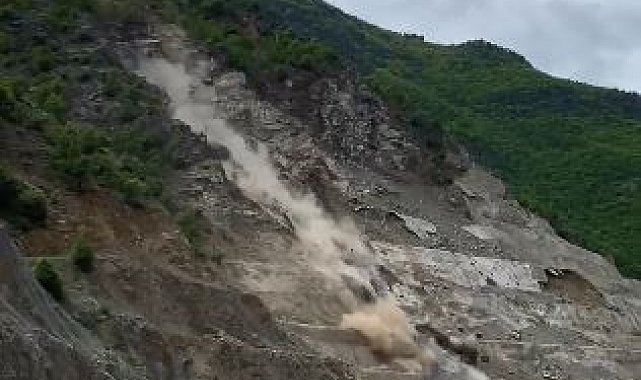 Heyelandan saniyelerle kurtuldu