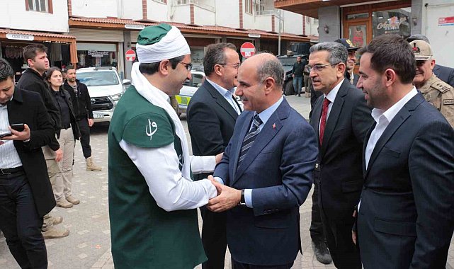 İçişleri Bakan Yardımcısı Aktaş tarihi Kırmızı Medrese'yi ziyaret etti