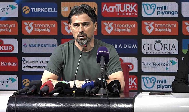 İlhan Palut: "İkinci yarı oyuncular çok iyi performans gösterdiler"