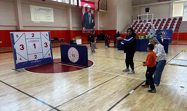 İlkokul fiziksel etkinlik oyunları yapıldı