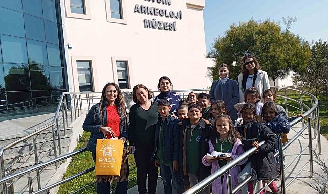İlkokul öğrencileri tarihe dokundular