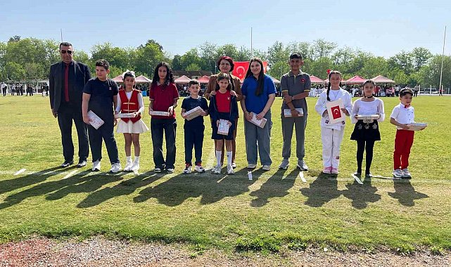 İncirliova'da 23 Nisan coşkuyla kutlandı