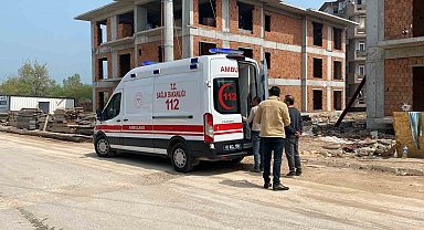 İnşaatta 3 metre yükseklikten düşen işçi yaralandı