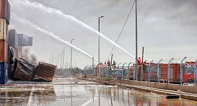 İran'da limandaki patlamada can kaybı 65'e yükseldi