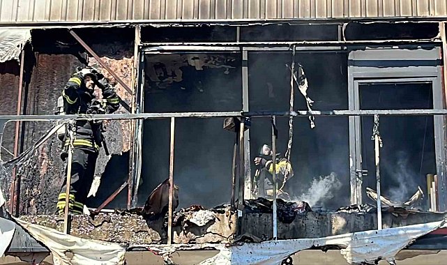 İş yerinde yangın paniği: 1 kişi dumandan etkilendi