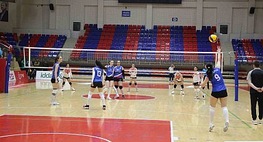 İşitme Engelliler Voleybol Türkiye Şampiyonası, Karabük'te başladı