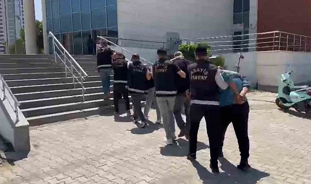 İskenderun'da aranan 5 kişi yakalandı