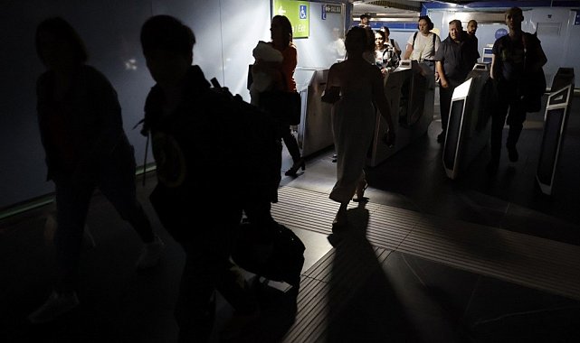 İspanya ve Portekiz karanlığa gömüldü