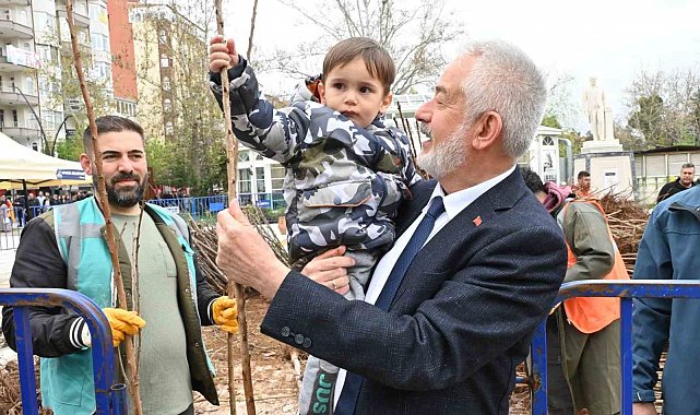Isparta Belediyesi 55 bin meyve fidanı dağıttı