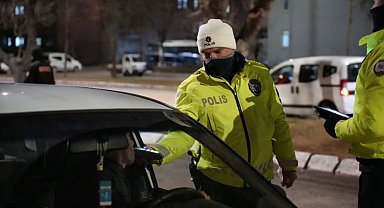 Isparta'da 16 sürücüye idari para cezası