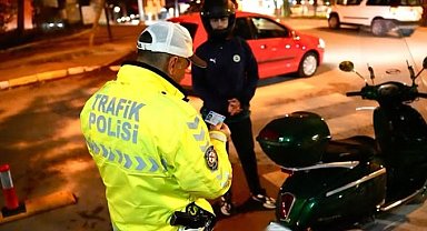 Isparta'da kurallara uymadığı tespit edilen 12 araç sürücüsüne ceza