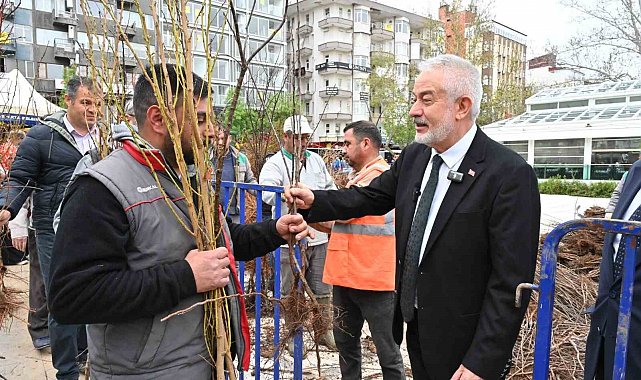 Isparta'da son 3 yılda 180 bin meyve fidanı toprakla buluştu