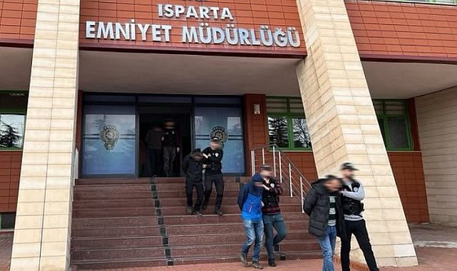 Isparta'da uyuşturucu ticari yapan 3 şahıs tutuklandı