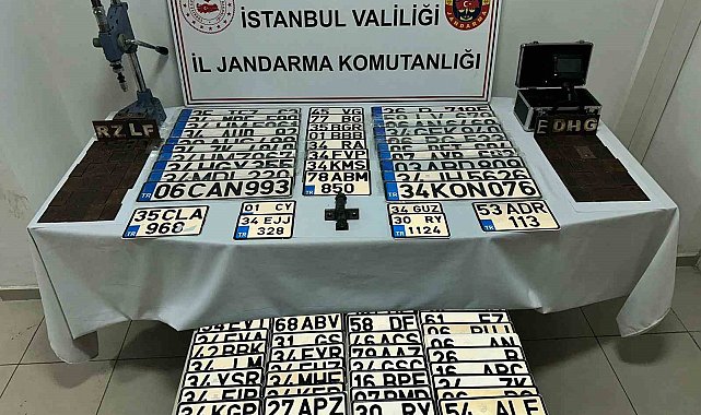 İstanbul'da 'İkiz plaka' operasyonu: 5 milyon değerinde 215 sahte plaka ele geçirildi