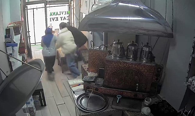 İstanbul'da 6.2'lik deprem anı kamerada