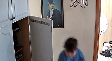 İstanbul'da evlerde yaşan deprem anı kamerada