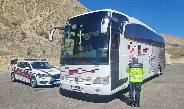 Jandarma 35 bin 592 aracı kontrol etti