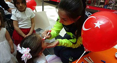 Jandarma ekiplerinden çocuklara sürpriz