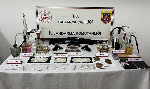 Jandarmadan uyuşturucu ve silah kaçakçılığı operasyonu: 2 tutuklama
