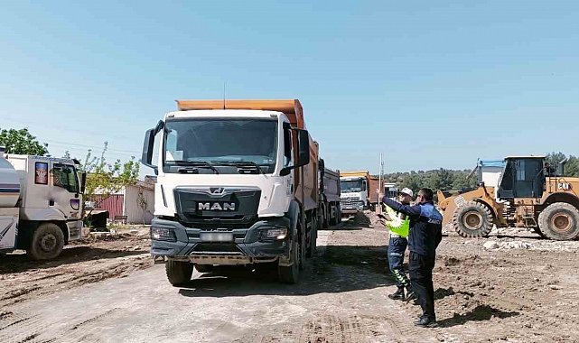 Kaçak hafriyat döken sürücülere ve işletmeye rekor ceza