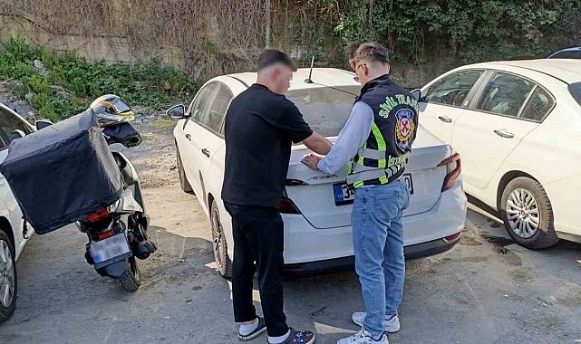 Kağıthane'de trafiğe tehlikeye düşüren motosiklet sürücüsüne cezai işlem uygulandı