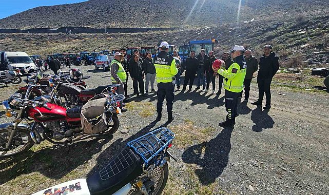 Kağızman'da motosiklet sürücüleri bilgilendirildi