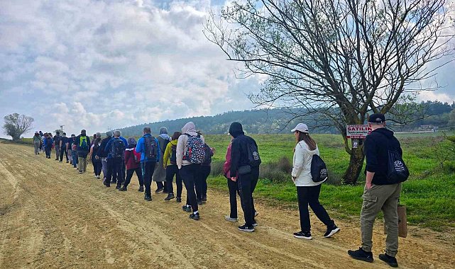 Kalp sağlığı farkındalığı için 11 kilometre yürüdüler