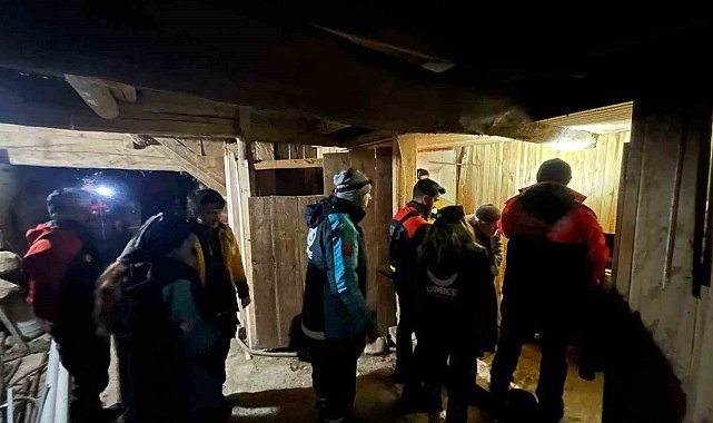 Kar esaretinin yaşandığı köydeki hasta için seferber oldular