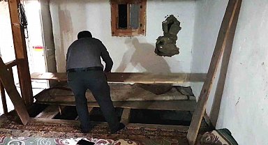 Karabük'te köy camisinde tahribat