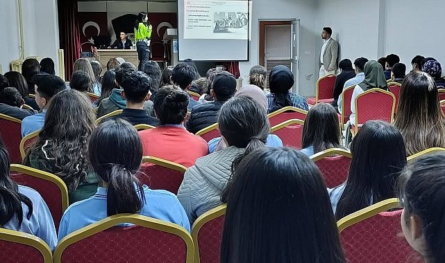 Karapınar'da öğrenciler güvenlik trafik için bilgilendirildi