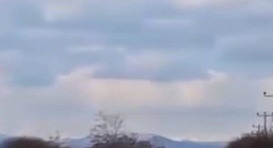 Karayolunda akrobatik hareketler yapan motosikletliler yakalandı