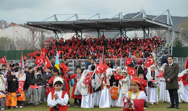 Kars'ta 23 Nisan coşkuyla kutlandı