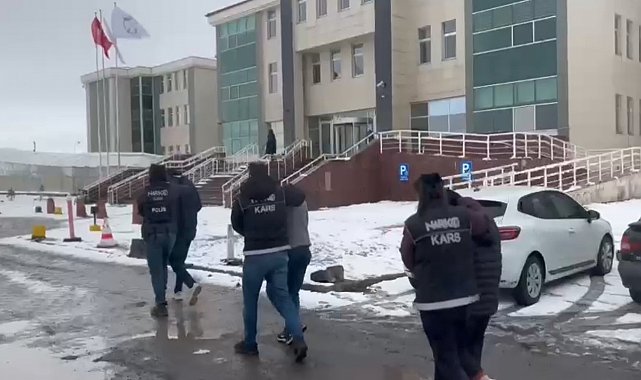 Kars'ta İranlı kurye ifade verdi, uyuşturucu tacirleri yakalandı