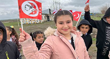 Kars'ta köy okulunda 23 Nisan coşkusu