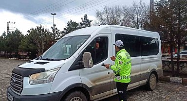 Kars'ta okul servisleri trafiğin radarında