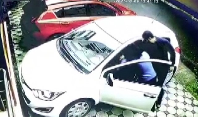 Kartal'da komşuların park kavgası: Astım hastası kadına darp ve tehdit kamerada