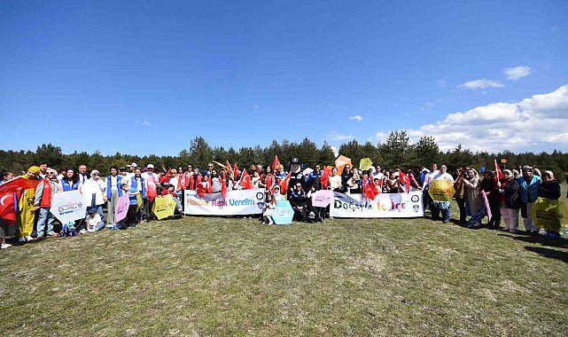 Kastamonu'da çocuklar uçurtma şenliğinde buluştu