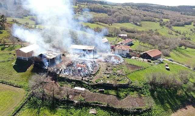 Kastamonu'da elektrik panosu patladı: 3 ev ve 3 ahır küle döndü